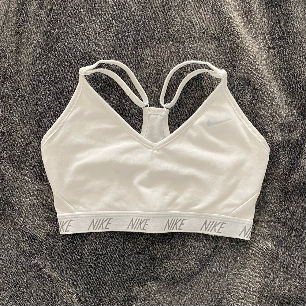 white nike sports bra